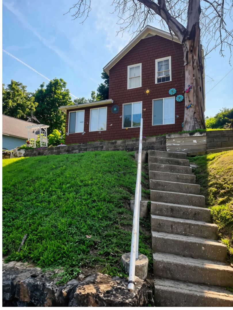 Homes for sale in Savanna, IL | 143 Diagonal St, Savanna, IL 61074 | MLS# 12606228