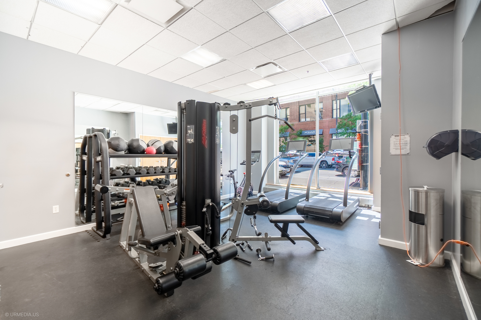 27th image of 757 N Orleans St #805, Chicago, IL 60654 | MLS# 12607142