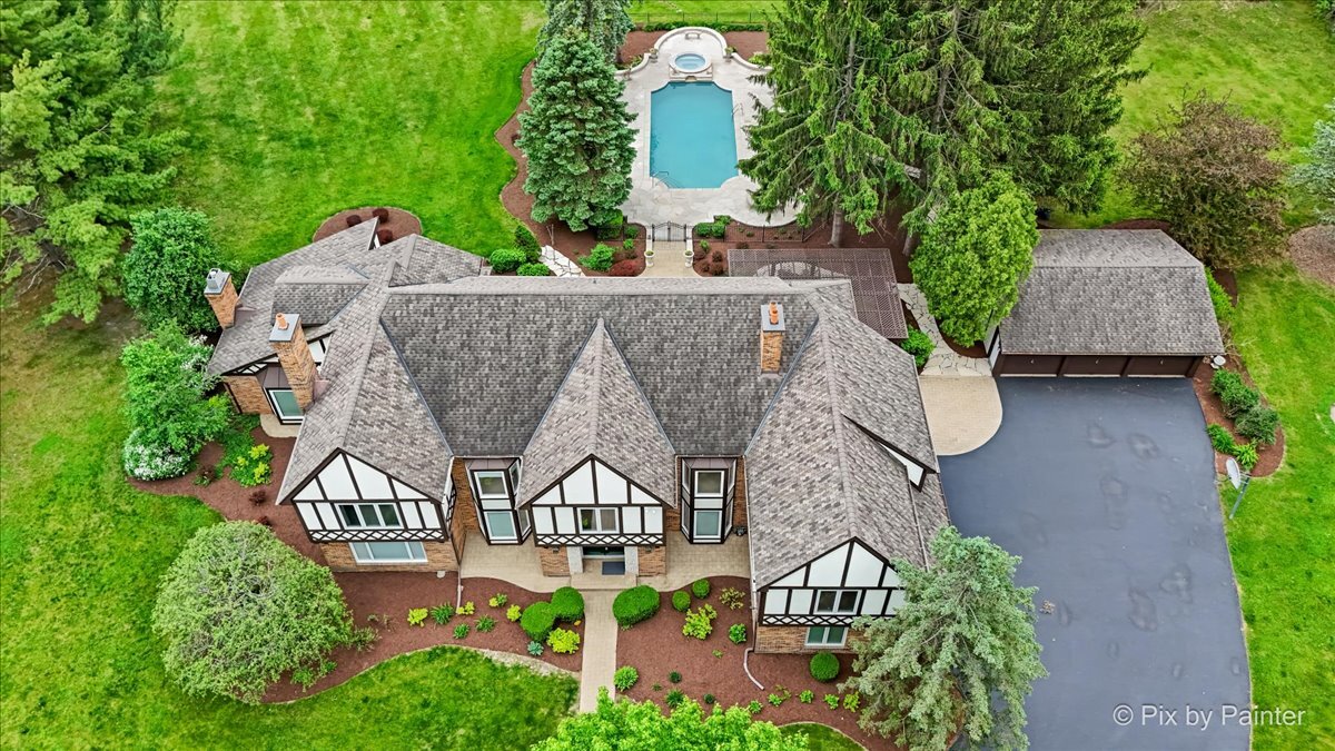 2nd image of 3 Auburn Ln, Barrington Hills, IL 60010 | MLS# 12610421