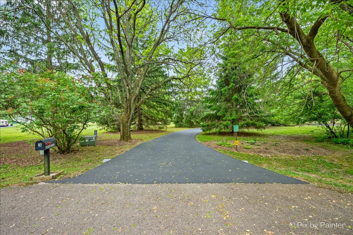 5th image of 3 Auburn Ln, Barrington Hills, IL 60010 | MLS# 12610421