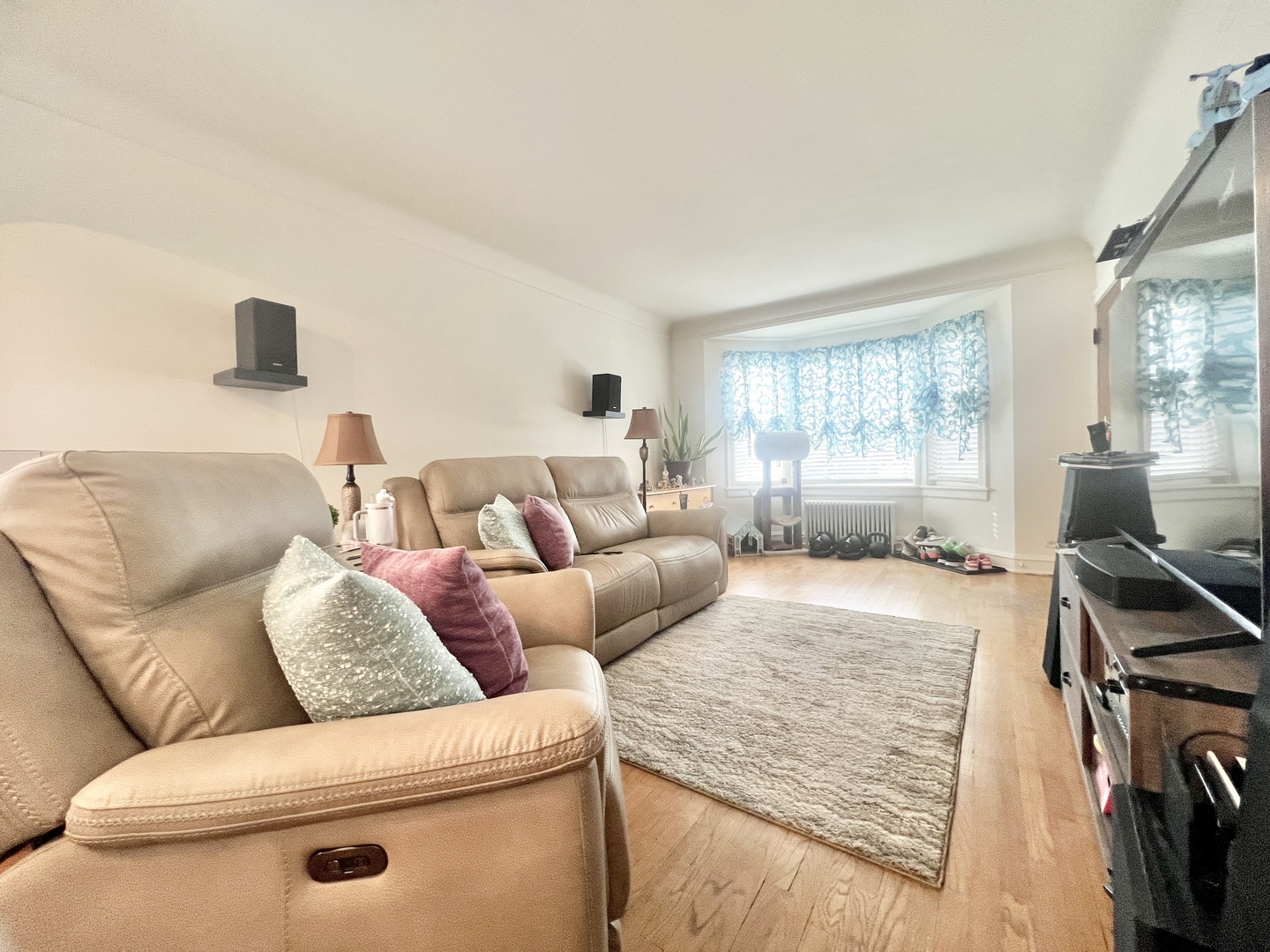 Homes for sale in Chicago, IL | 7713 W Forest Preserve Ave, Chicago, IL 60634 | MLS# 12610517