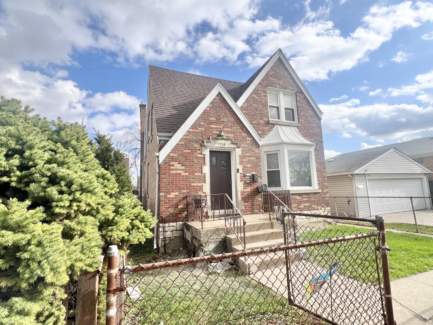 Homes for sale in Chicago, IL | 7713 W Forest Preserve Ave, Chicago, IL 60634 | MLS# 12610517