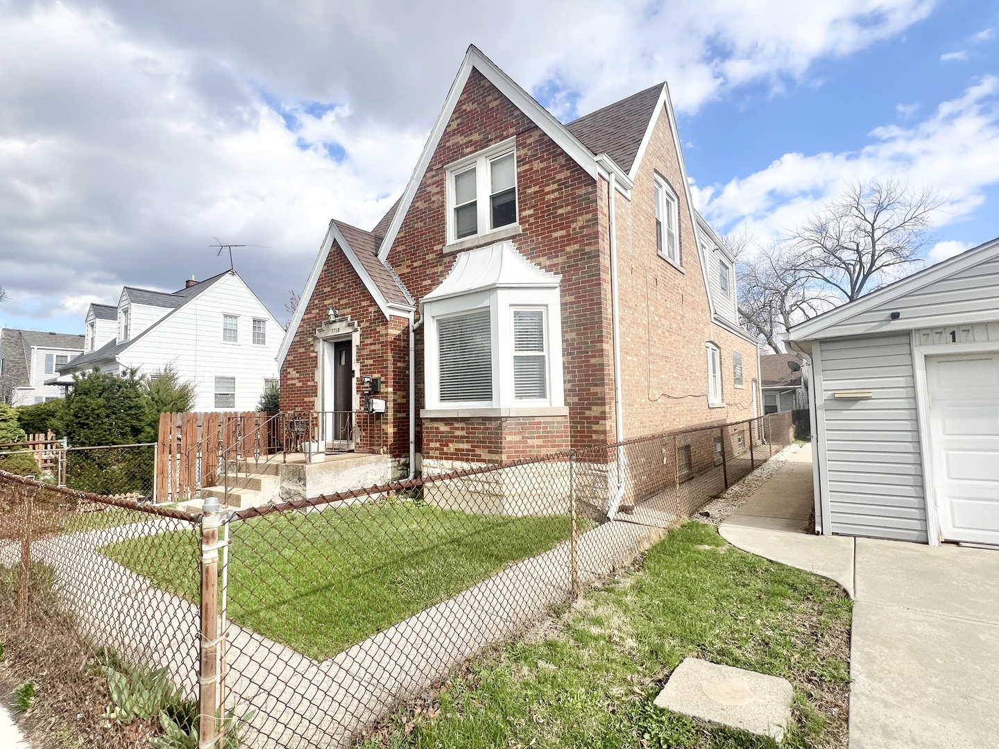 Homes for sale in Chicago, IL | 7713 W Forest Preserve Ave, Chicago, IL 60634 | MLS# 12610517