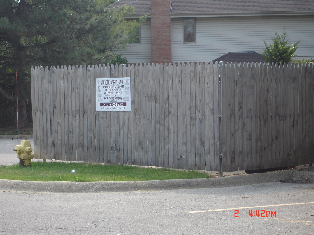 4th image of 708 N Briar Hl Ln, Addison, IL 60101