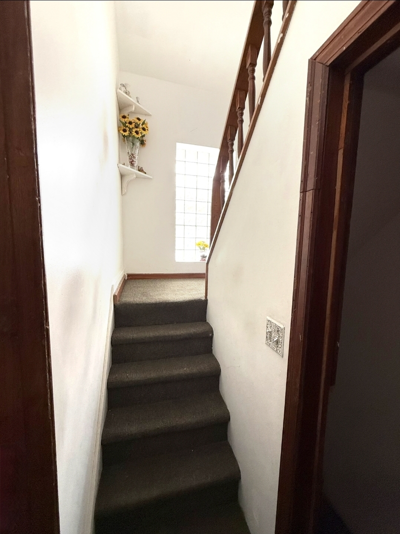 4th image of 5716 S Campbell Ave, Chicago, IL 60629 | MLS# 12613495