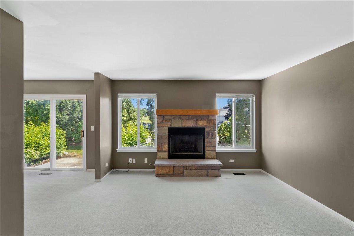 Homes for sale in Carpentersville, IL | 2010 Orchard Ln, Carpentersville, IL 60110 | MLS# 12613615