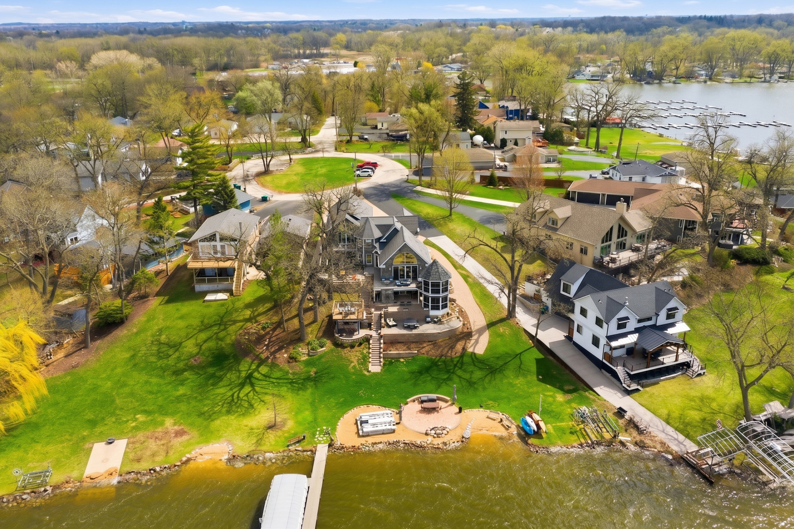 Homes for sale in Fox Lake, IL | 531 Circle Dr, Fox Lake, IL 60020 | MLS# 12614250