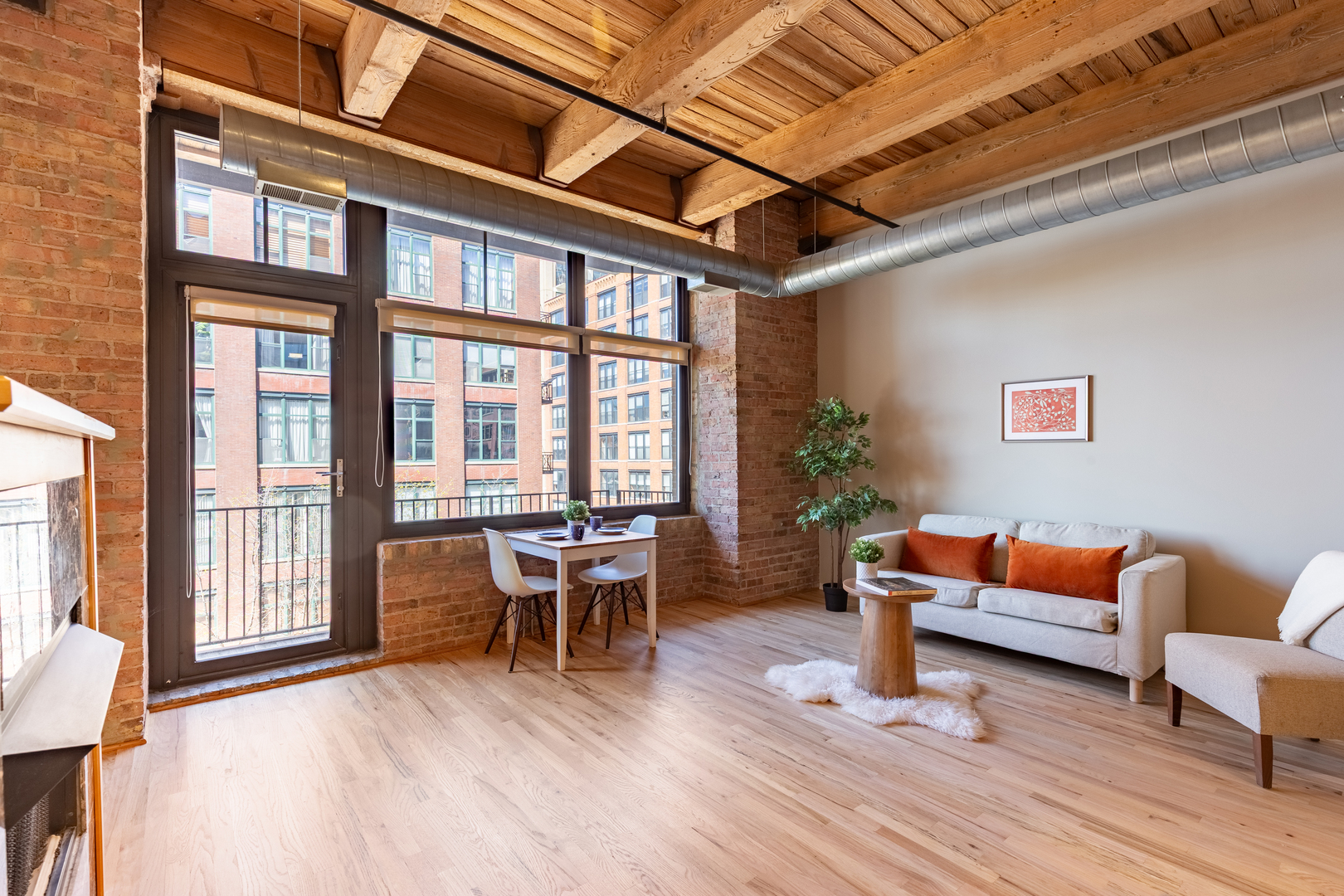 Homes for sale in Chicago, IL | 625 W Jackson Blvd, Chicago, IL 60661