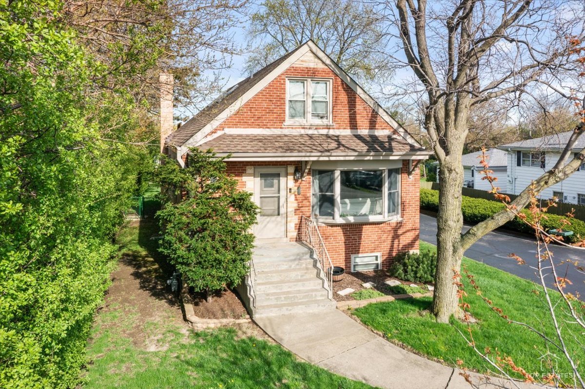 Homes for sale in Elmhurst, IL | 1337 Degener Ave, Elmhurst, IL 60126 | MLS# 12617898