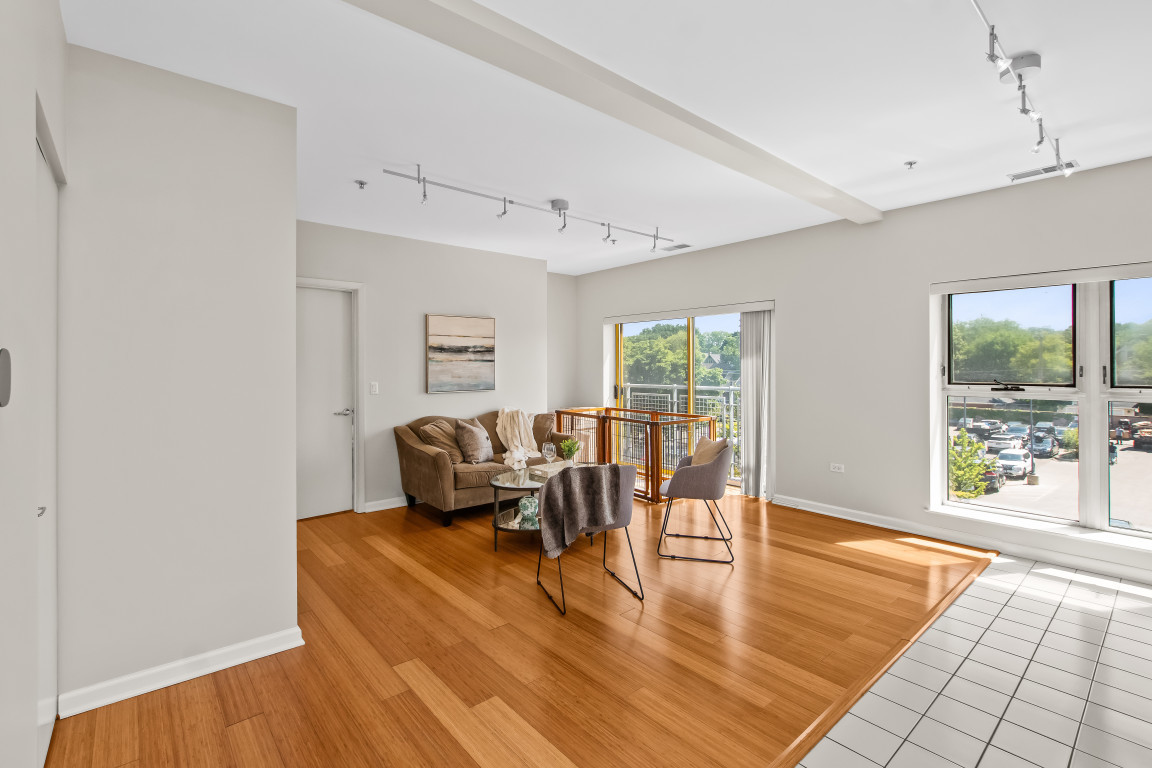 Homes for sale in Evanston, IL | 1210 Chicago Ave, Evanston, IL 60202