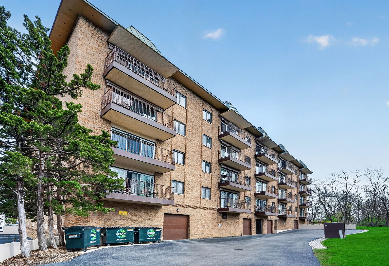 Homes for sale in Glen Ellyn, IL | 40 S Main St, Glen Ellyn, IL 60137