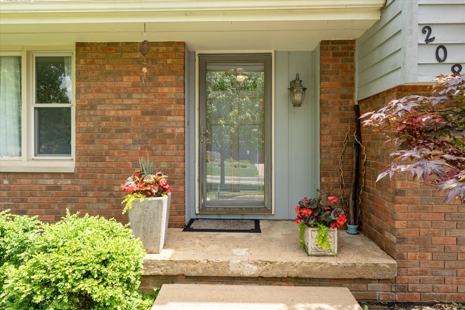 Homes for sale in Mahomet, IL | 208 S Meadowhill Ln, Mahomet, IL 61853 | MLS# 12621280