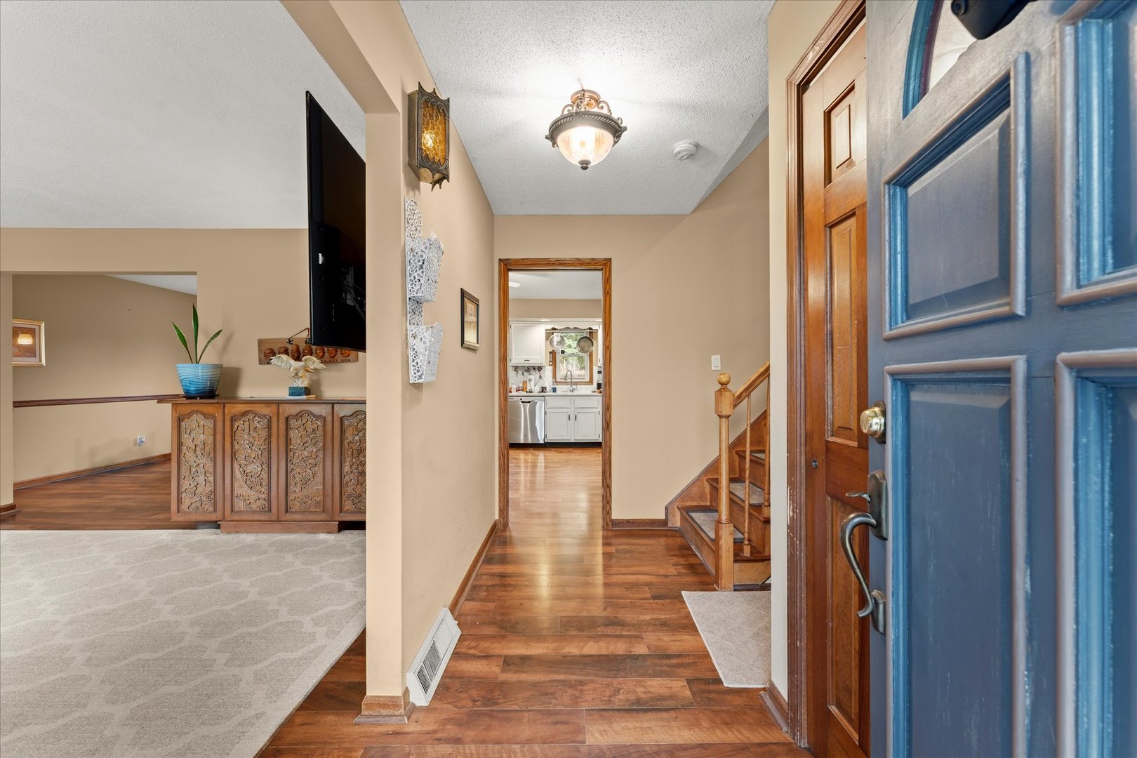 Homes for sale in Mahomet, IL | 208 S Meadowhill Ln, Mahomet, IL 61853 | MLS# 12621280
