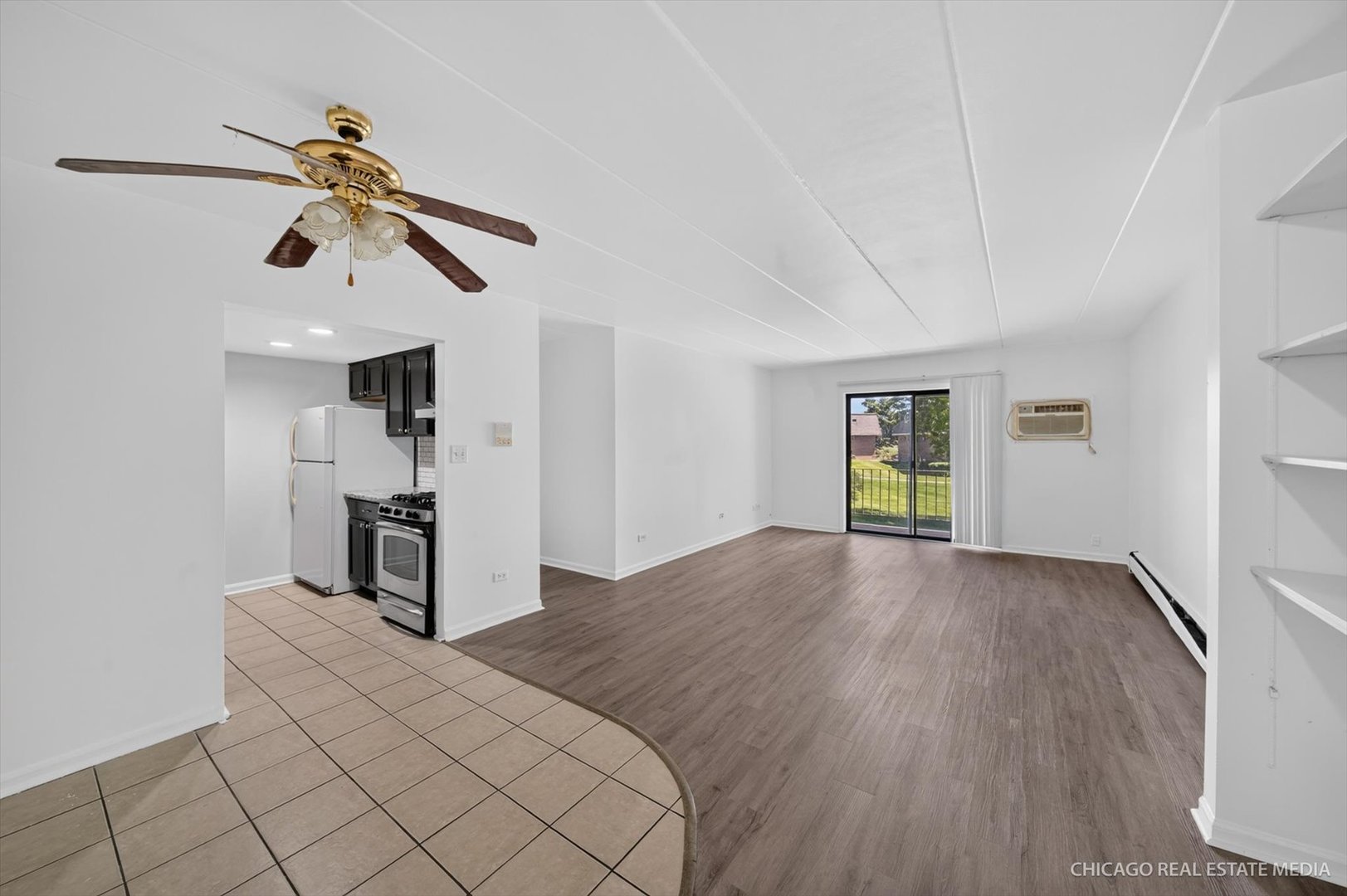 4th image of 138 E Bailey Rd #H, Naperville, IL 60565 | MLS# 12621583
