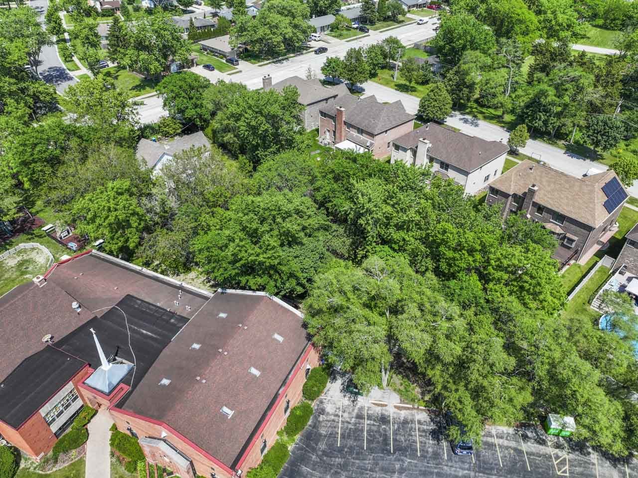 Homes for sale in Elk Grove Village, IL | 309 Landmeier Rd, Elk Grove Village, IL 60007 | MLS# 12622817