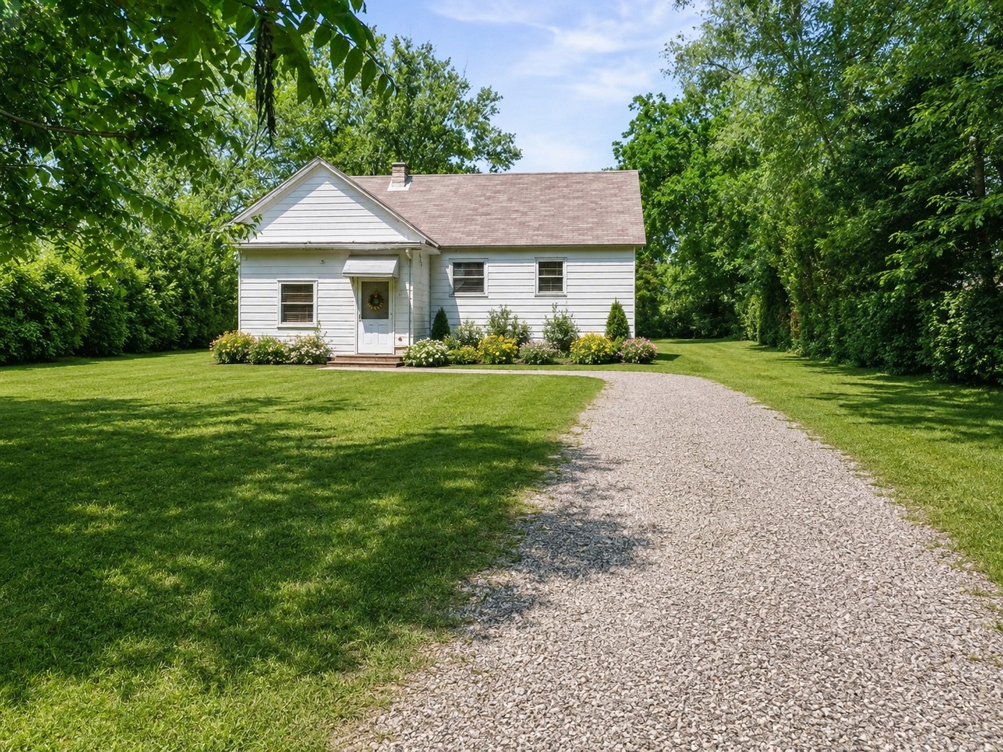 Homes for sale in Elk Grove Village, IL | 309 Landmeier Rd, Elk Grove Village, IL 60007 | MLS# 12622817