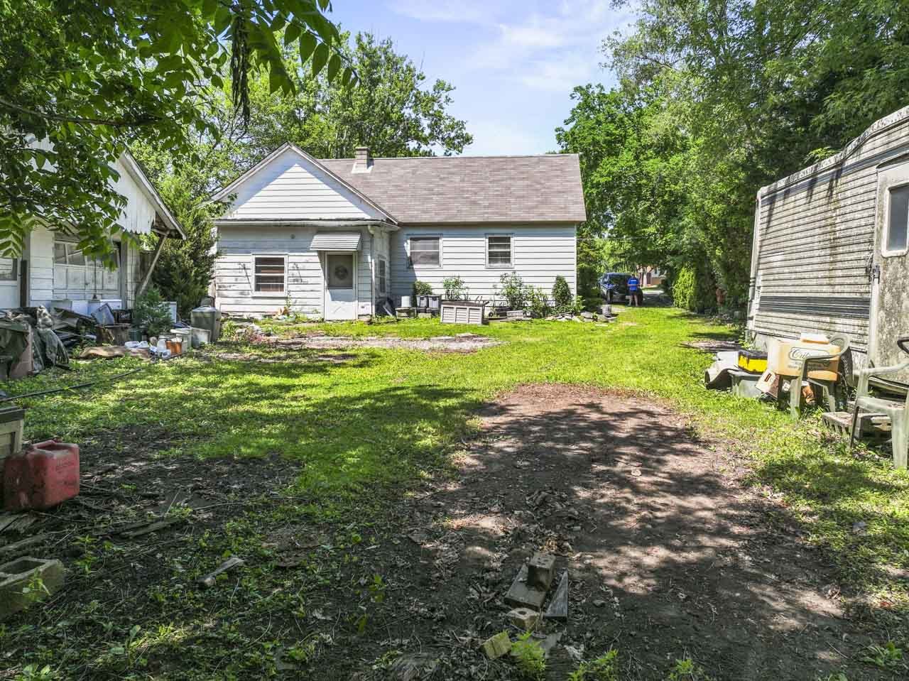 Homes for sale in Elk Grove Village, IL | 309 Landmeier Rd, Elk Grove Village, IL 60007 | MLS# 12622817