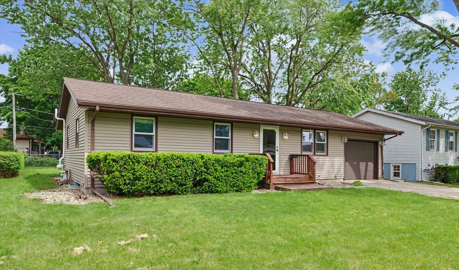 Homes for sale in Pontiac, IL | 816 N Mohave Dr, Pontiac, IL 61764 | MLS# 12623455