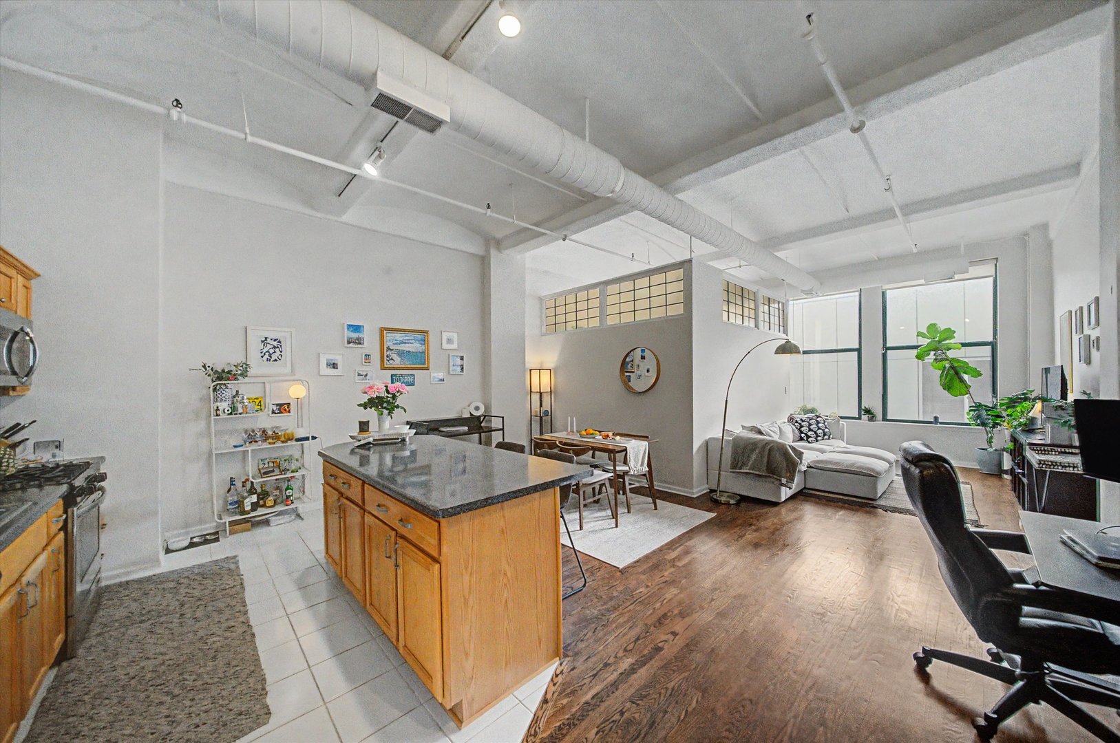 2nd image of 633 S Plymouth Ct #1105, Chicago, IL 60605 | MLS# 12624233
