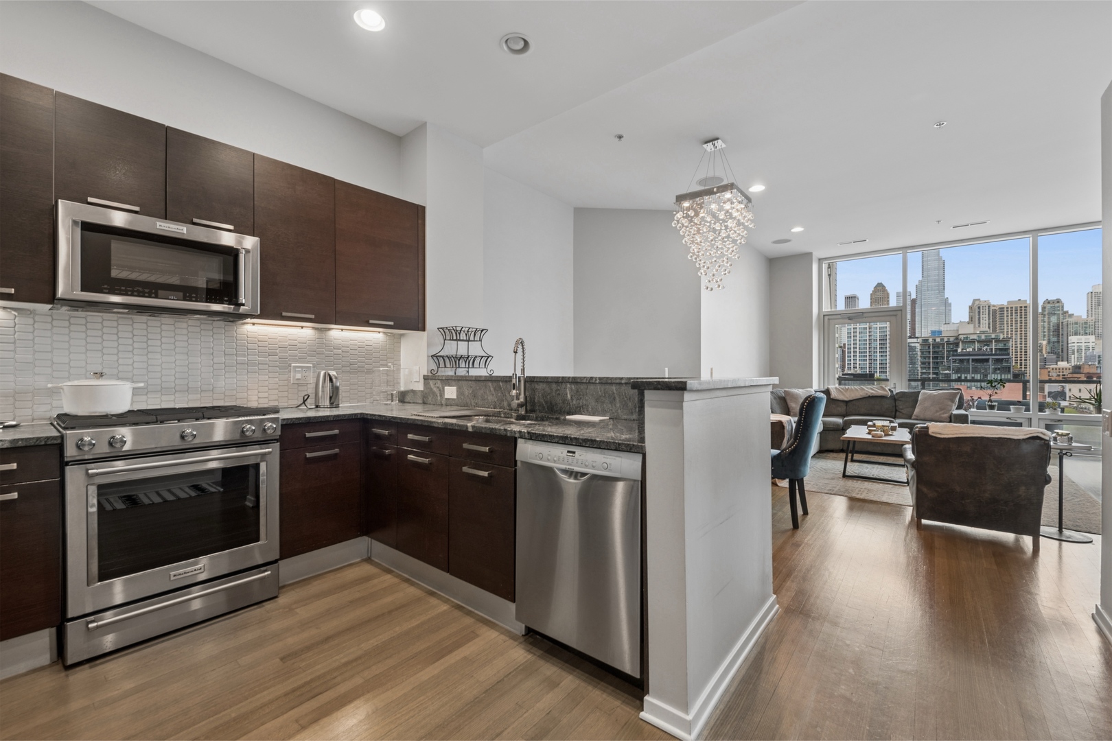 Homes for sale in Chicago, IL | 500 W Superior St #813, Chicago, IL 60654 | MLS# 12624380