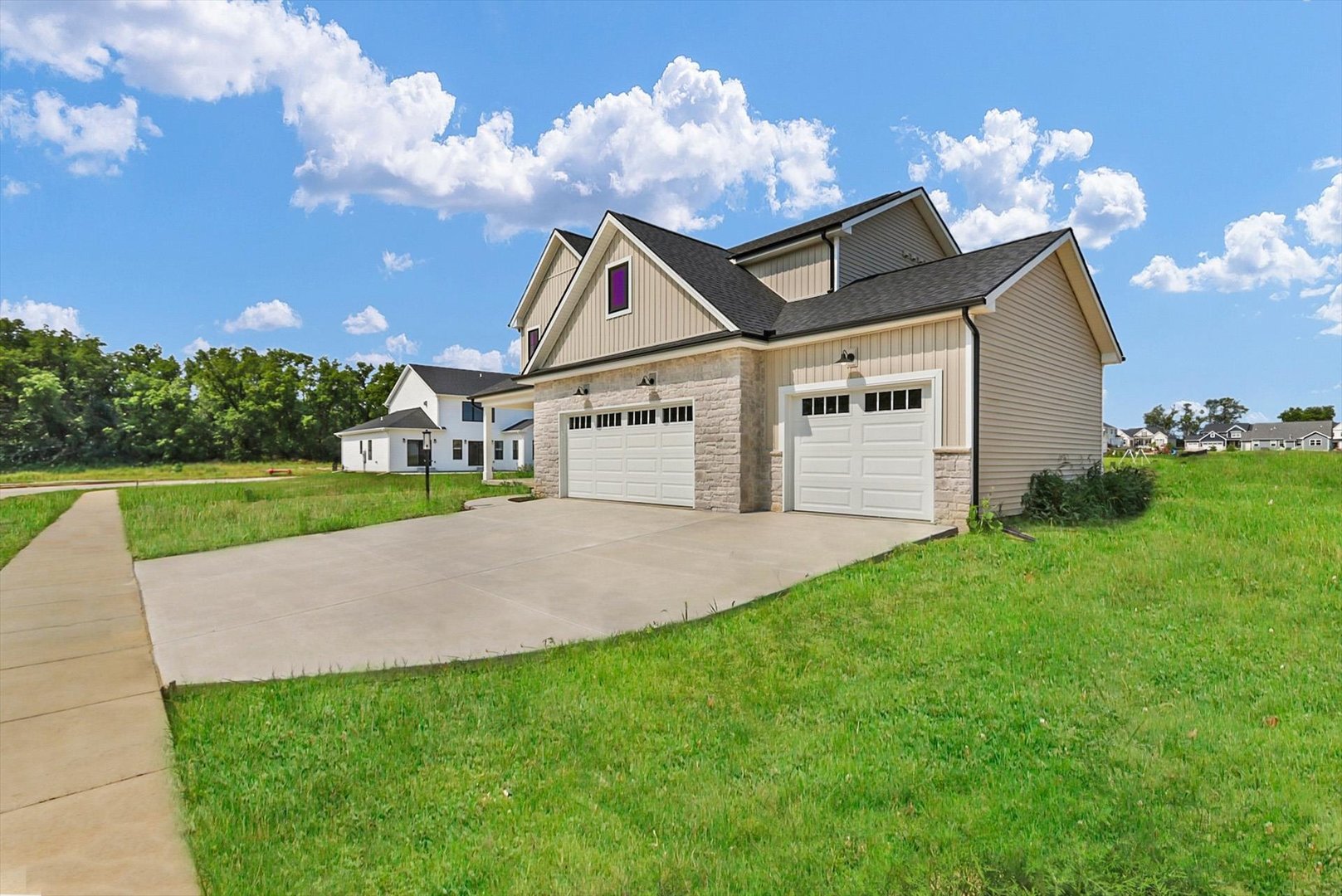 2nd image of 1113 Willowgrove Ln, Mahomet, IL 61853 | MLS# 12625232