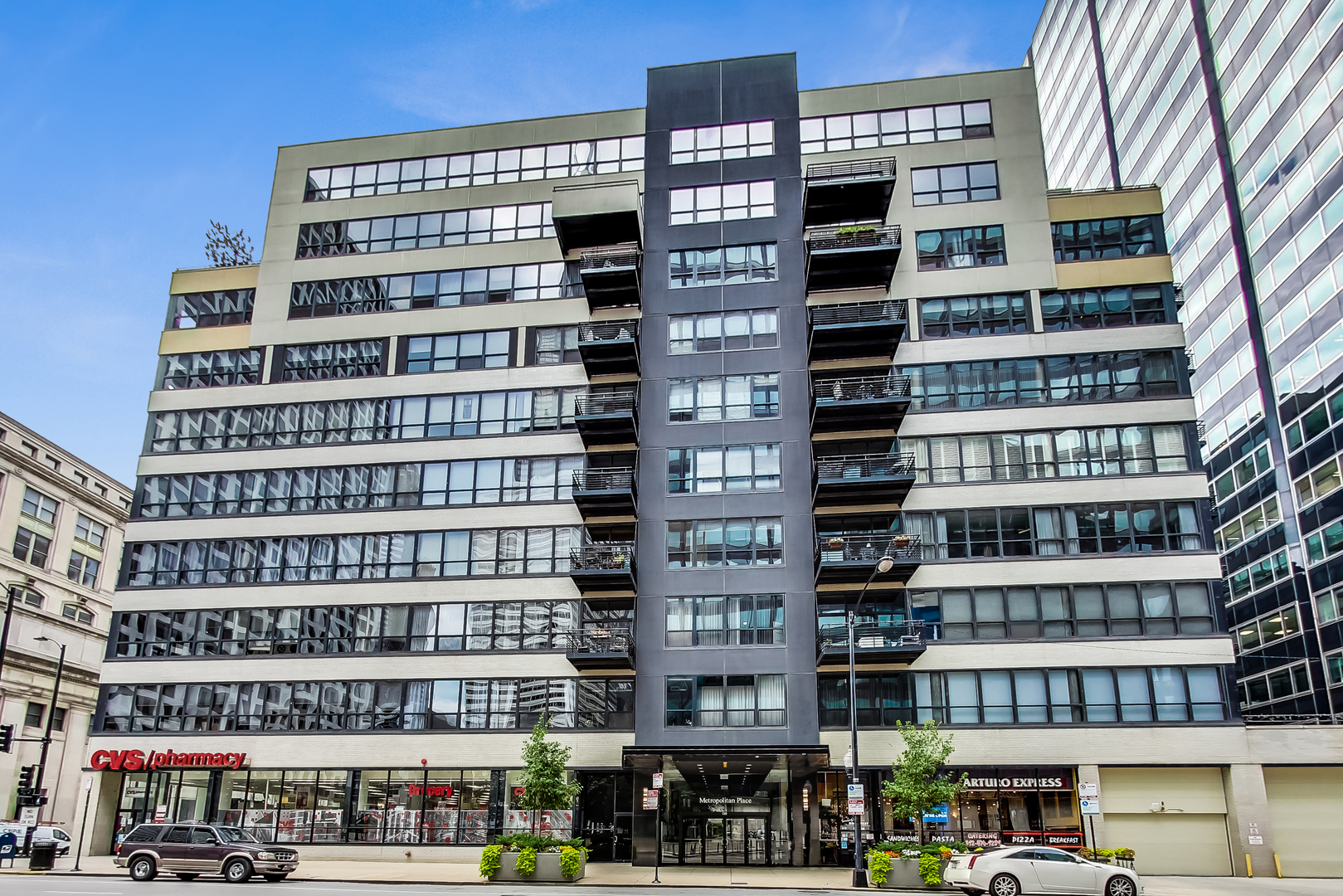 Homes for sale in Chicago, IL | 130 S Canal St #220, Chicago, IL 60606 | MLS# 12625558