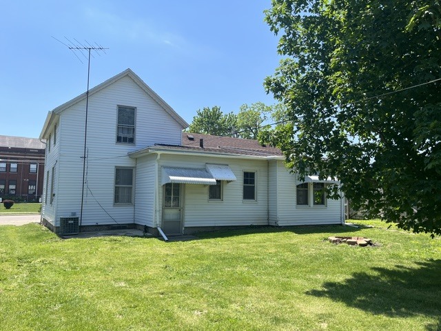 Homes for sale in Kewanee, IL | 610 W Central Blvd, Kewanee, IL 61443 | MLS# 12625821