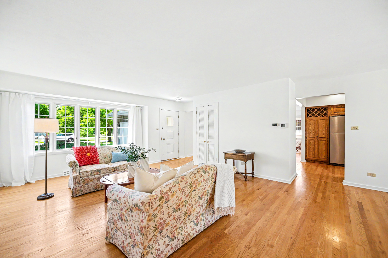 Homes for sale in Glen Ellyn, IL | 456 Fairview Ave, Glen Ellyn, IL 60137 | MLS# 12627684