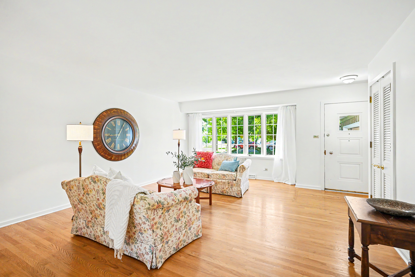 Homes for sale in Glen Ellyn, IL | 456 Fairview Ave, Glen Ellyn, IL 60137 | MLS# 12627684