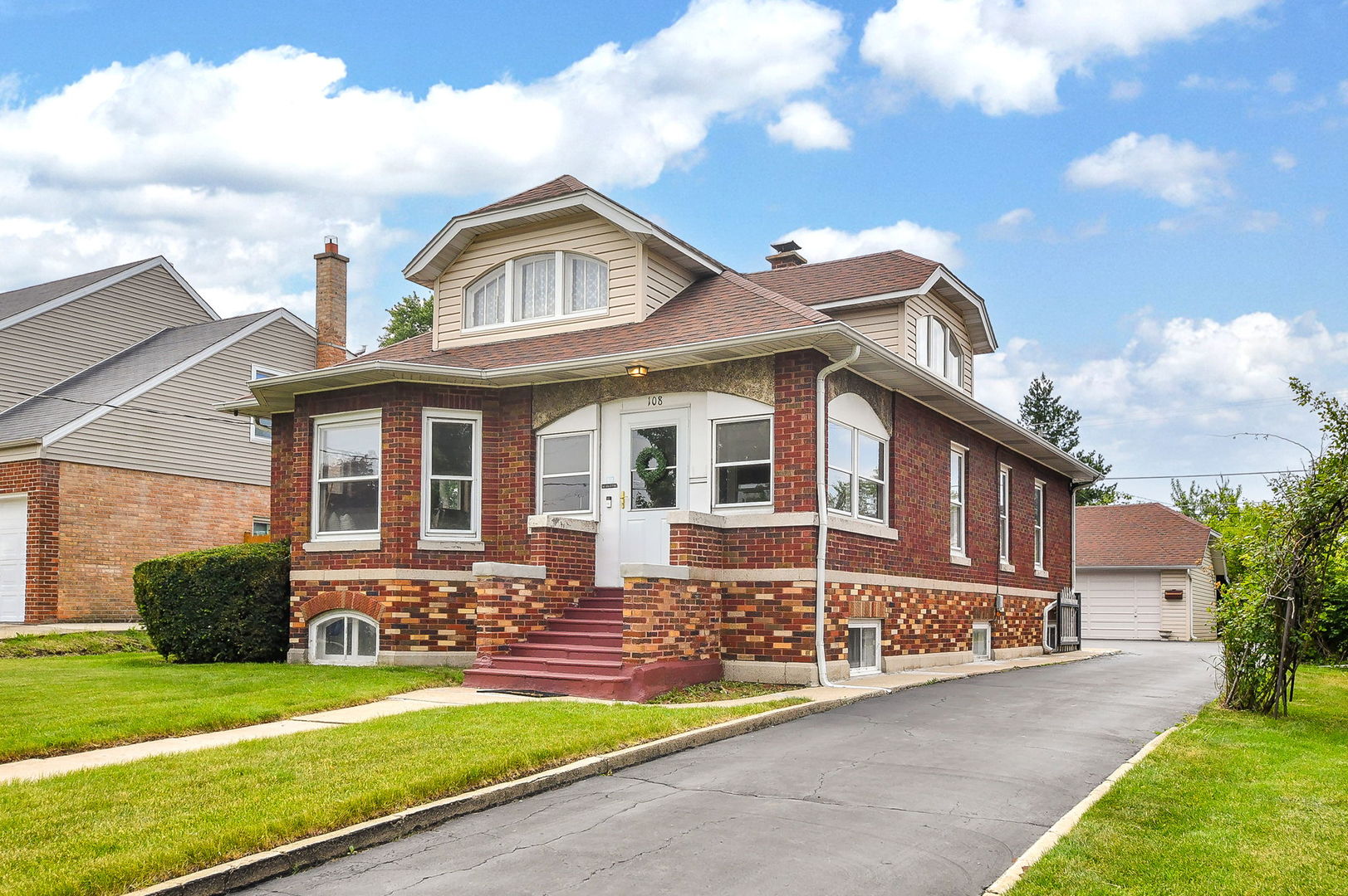 Homes for sale in Wheeling, IL | 108 Wille Ave, Wheeling, IL 60090 | MLS# 12628417
