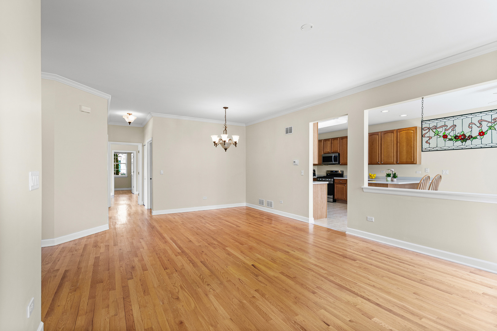 Homes for sale in Grayslake, IL | 104 Enfield Ln, Grayslake, IL 60030 | MLS# 12629323