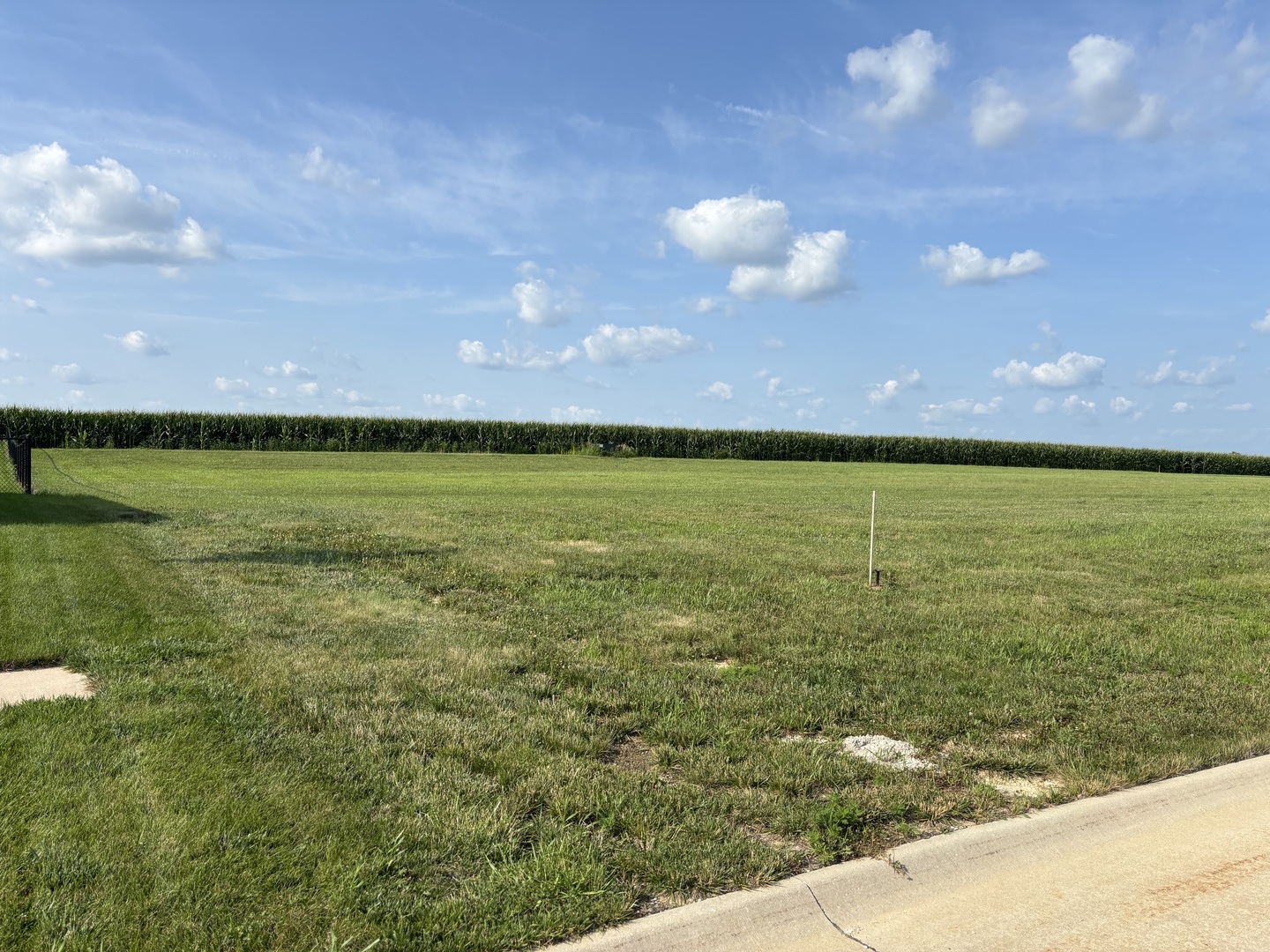 Homes for sale in Geneseo, IL | 121 W School View Rd, Geneseo, IL 61254 | MLS# 12629374