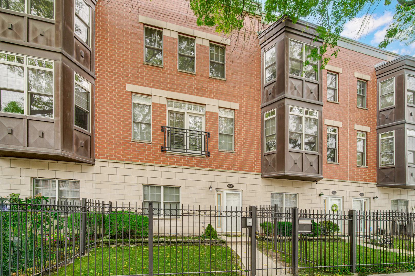 2nd image of 4635 S Greenwood Ave, Chicago, IL 60653 | MLS# 12631435