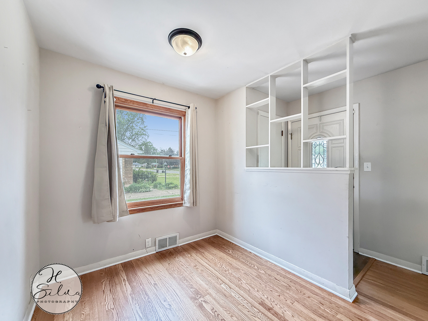 image of 401 Linn Ave, Crystal Lake, IL 60014 | MLS# 12631511