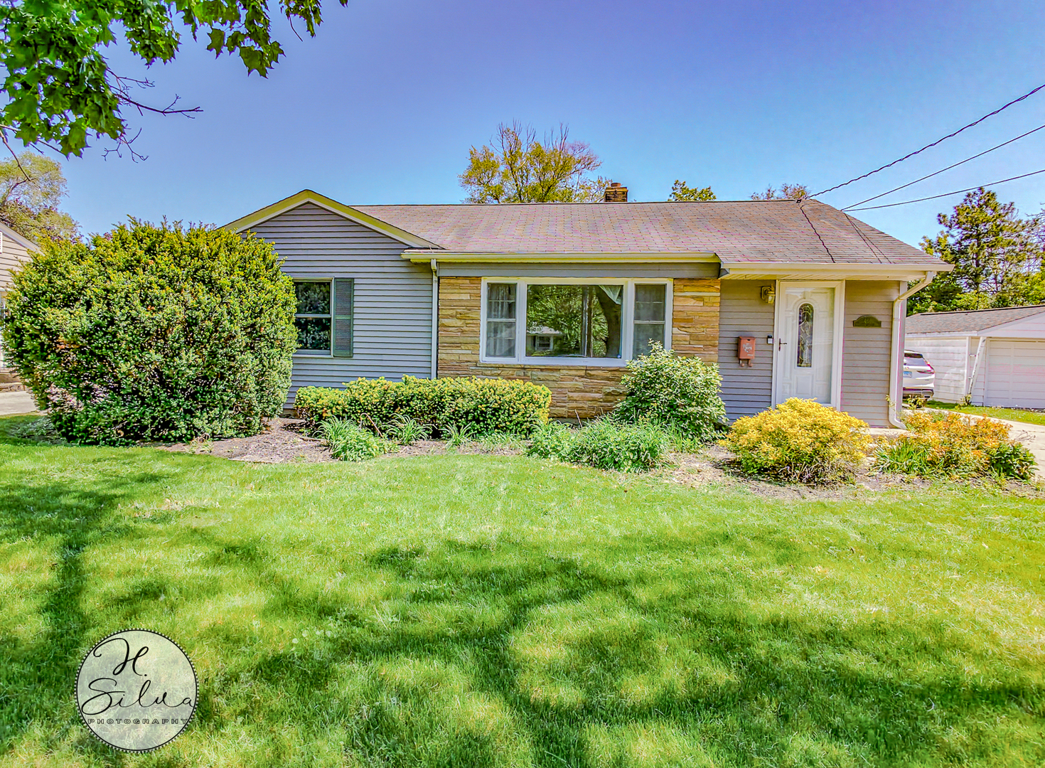 image of 401 Linn Ave, Crystal Lake, IL 60014 | MLS# 12631511