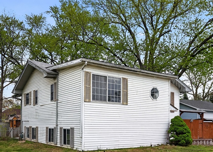 Homes for sale in Antioch, IL | 25174 W Claridan Ave, Antioch, IL 60002 | MLS# 12632386