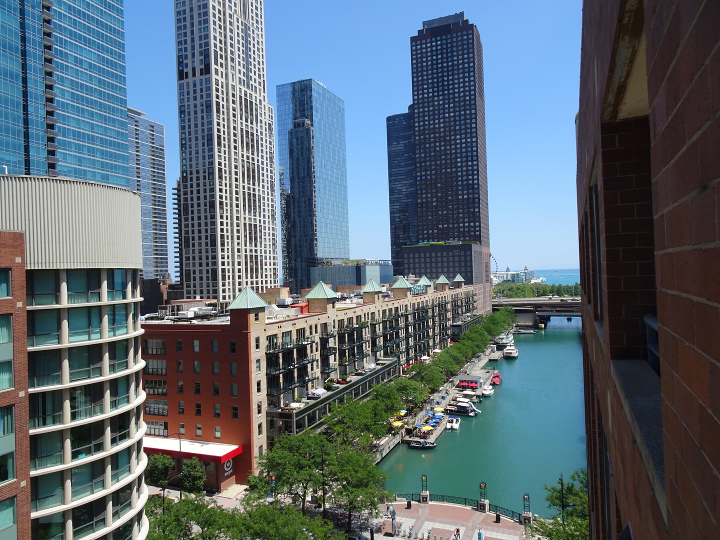 Homes for sale in Chicago, IL | 440 N Mcclurg Ct #1204, Chicago, IL 60611 | MLS# 12633633