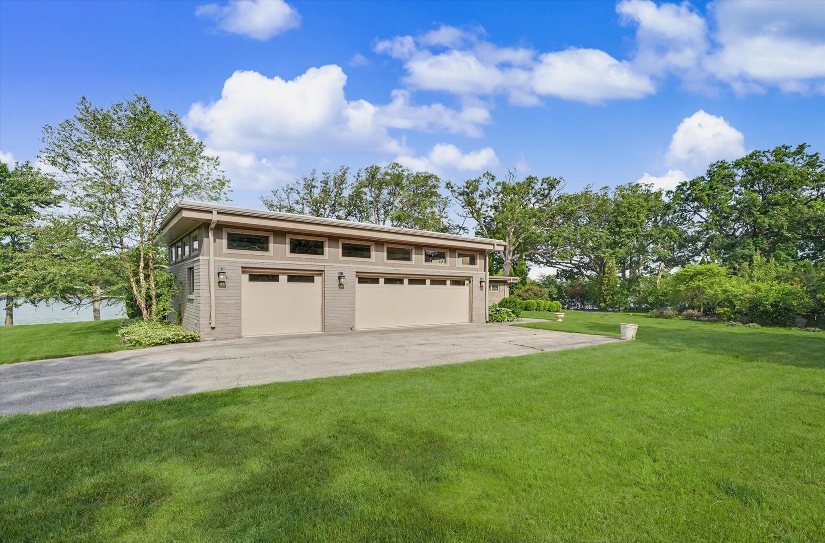 Homes for sale in Loda, IL | 448 Wolfe Dr, Loda, IL 60948 | MLS# 12634251
