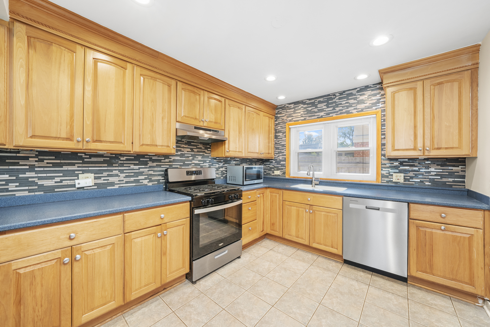 Homes for sale in Park Ridge, IL | 1621 S Crescent Ave, Park Ridge, IL 60068 | MLS# 12634550