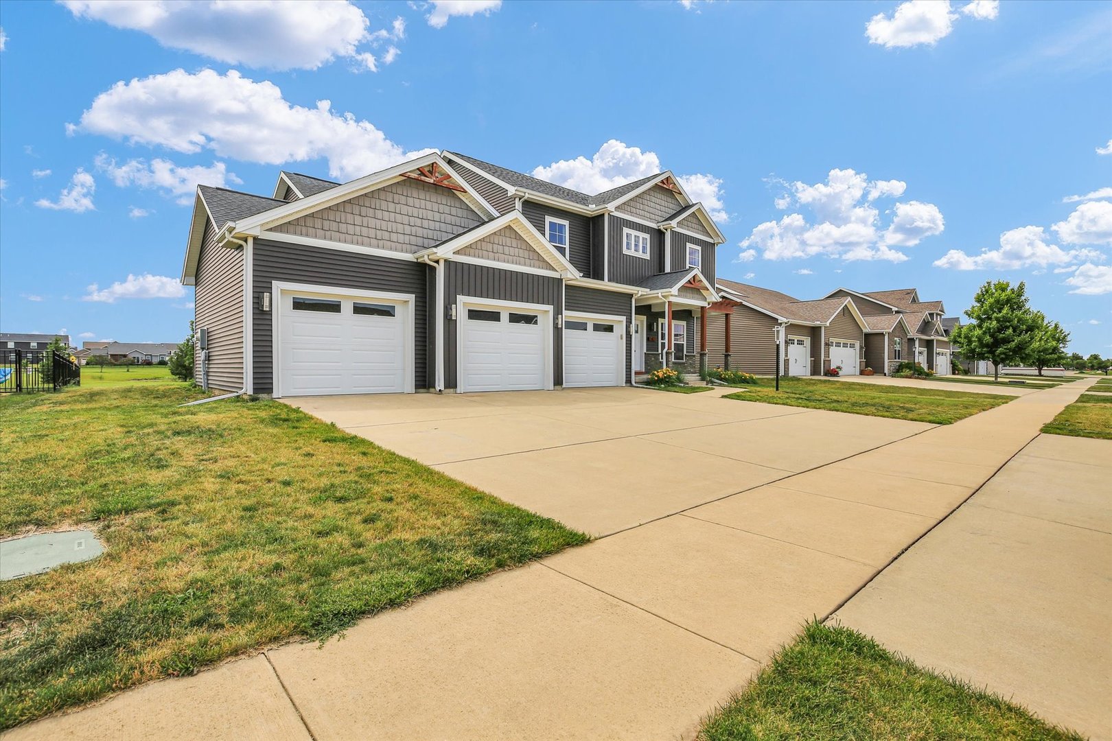 Homes for sale in Savoy, IL | 1417 Fieldstone Dr, Savoy, IL 61874 | MLS# 12634639