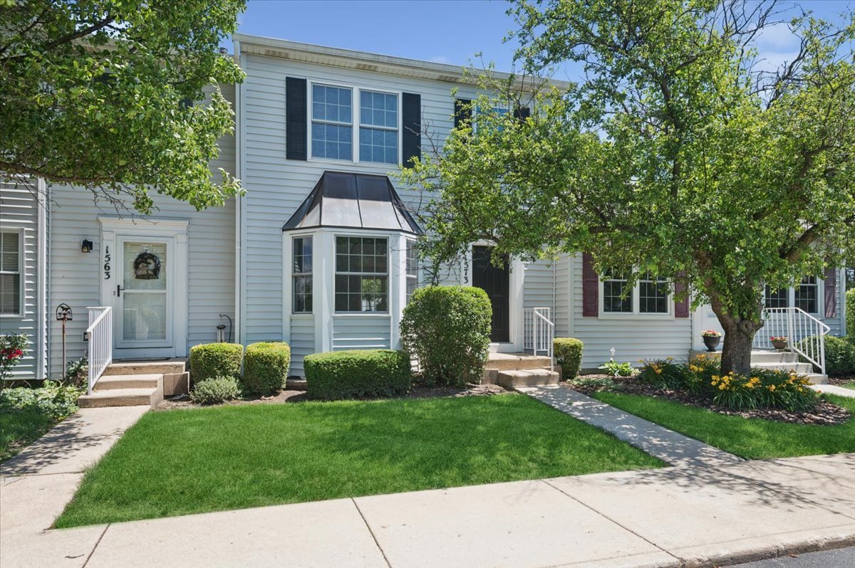 Homes for sale in Geneva, IL | 1573 Delaware Ct, Geneva, IL 60134 | MLS# 12635904