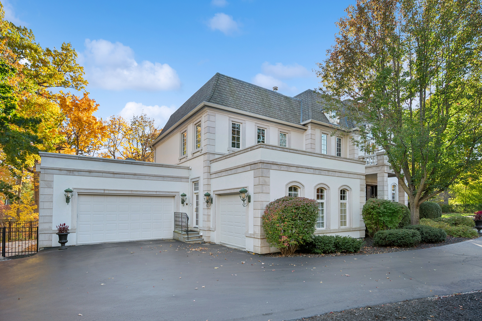 3rd image of 130 Maple Hill Rd, Glencoe, IL 60022 | MLS# 12636130