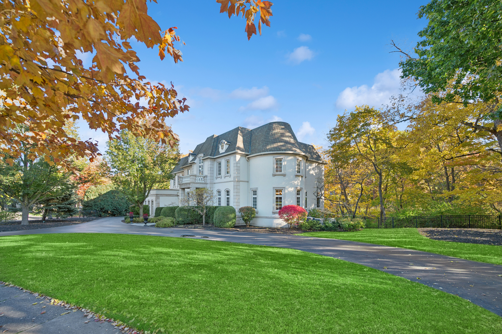 2nd image of 130 Maple Hill Rd, Glencoe, IL 60022 | MLS# 12636130
