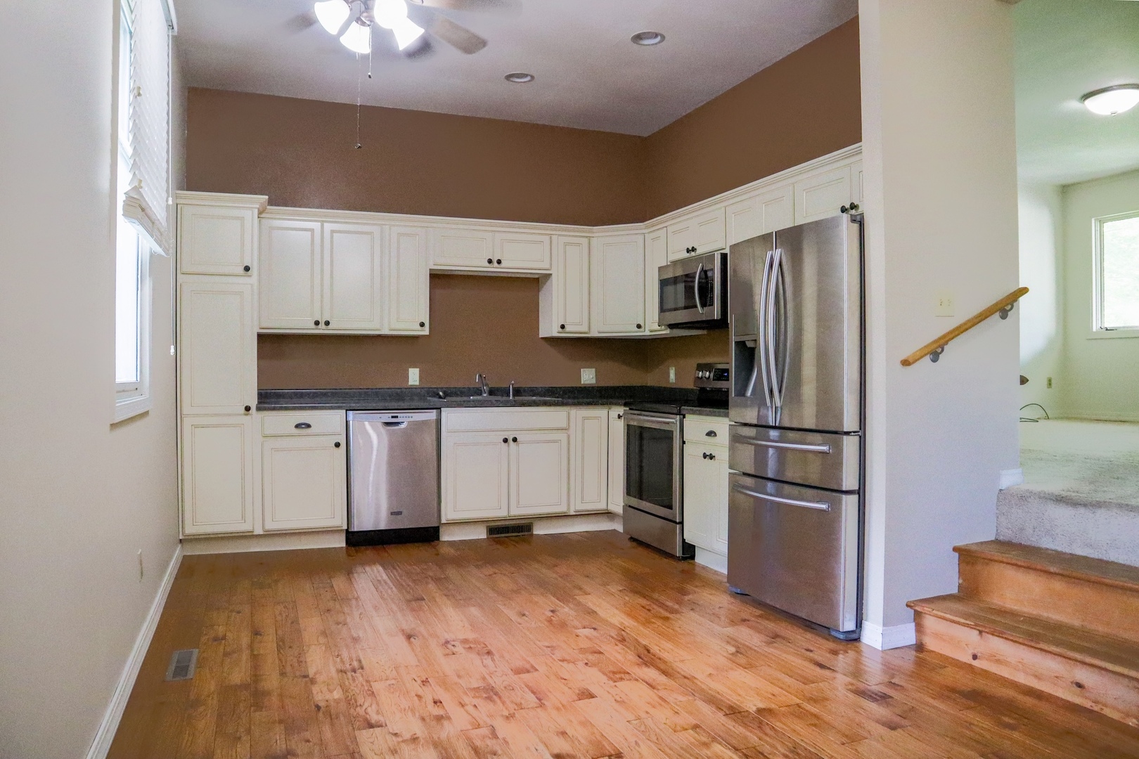 Homes for sale in Mahomet, IL | 1207 W Dianne Ln, Mahomet, IL 61853 | MLS# 12636440