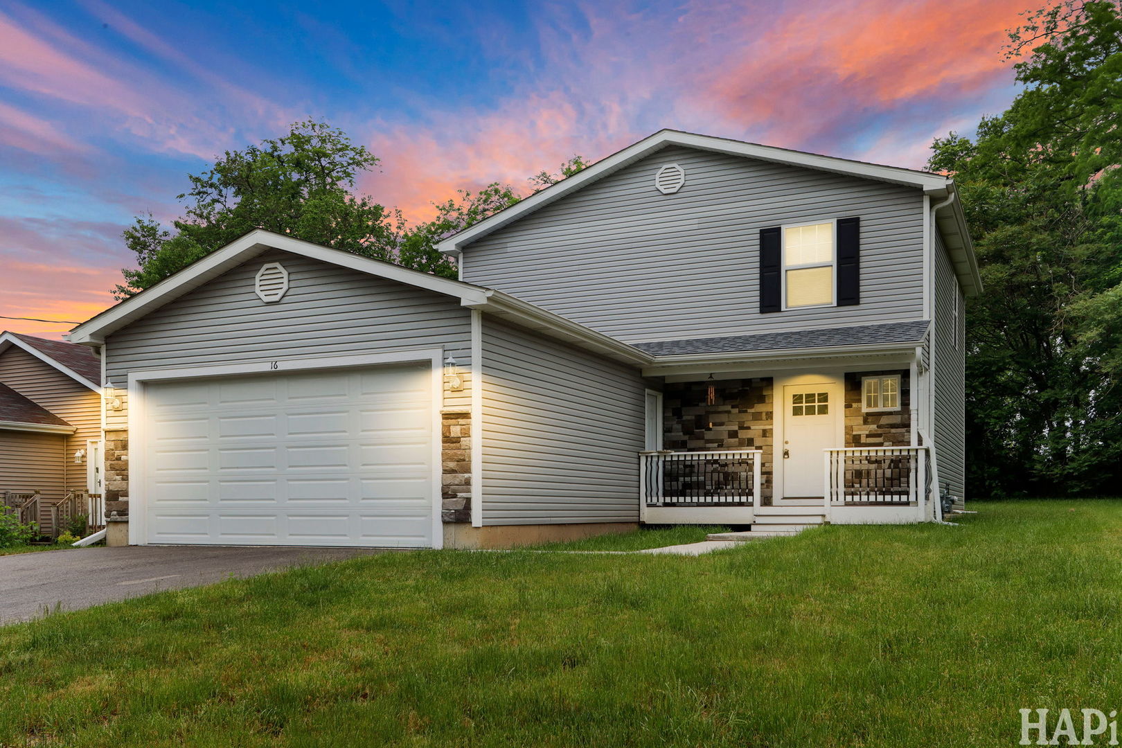 Homes for sale in Fox Lake, IL | 16 Elm Ave, Fox Lake, IL 60020 | MLS# 12637618