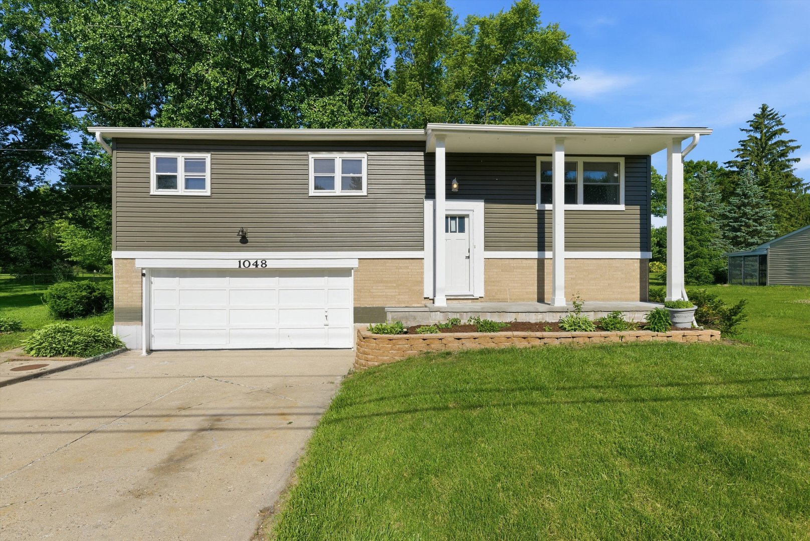 Homes for sale in Gurnee, IL | 1048 Belle Plaine Ave, Gurnee, IL 60031 | MLS# 12638153