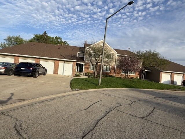 Homes for sale in Buffalo Grove, IL | 107 Autumn Ct #107, Buffalo Grove, IL 60089 | MLS# 12638237