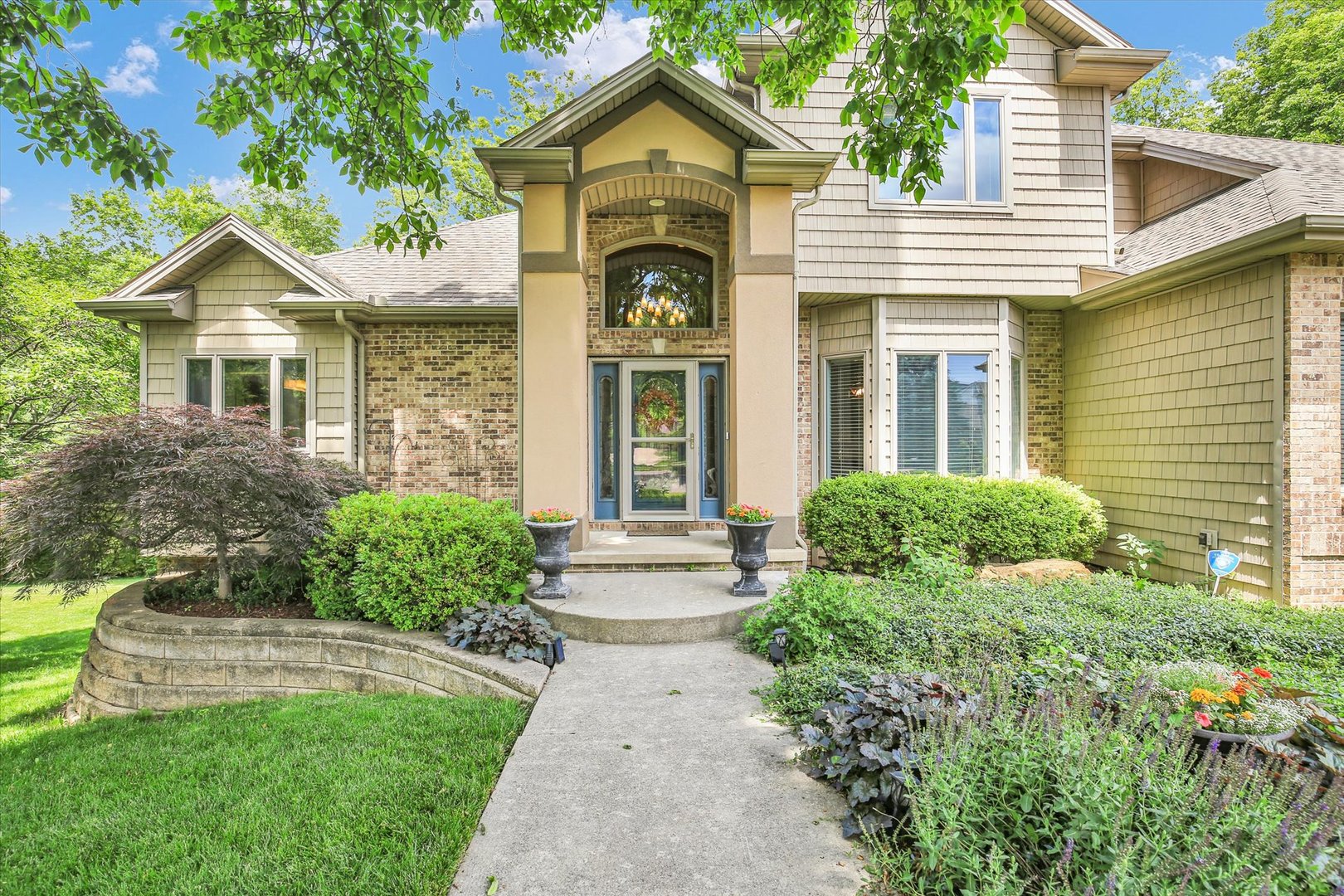 Homes for sale in Mahomet, IL | 1516 River Bluff Dr, Mahomet, IL 61853 | MLS# 12638328