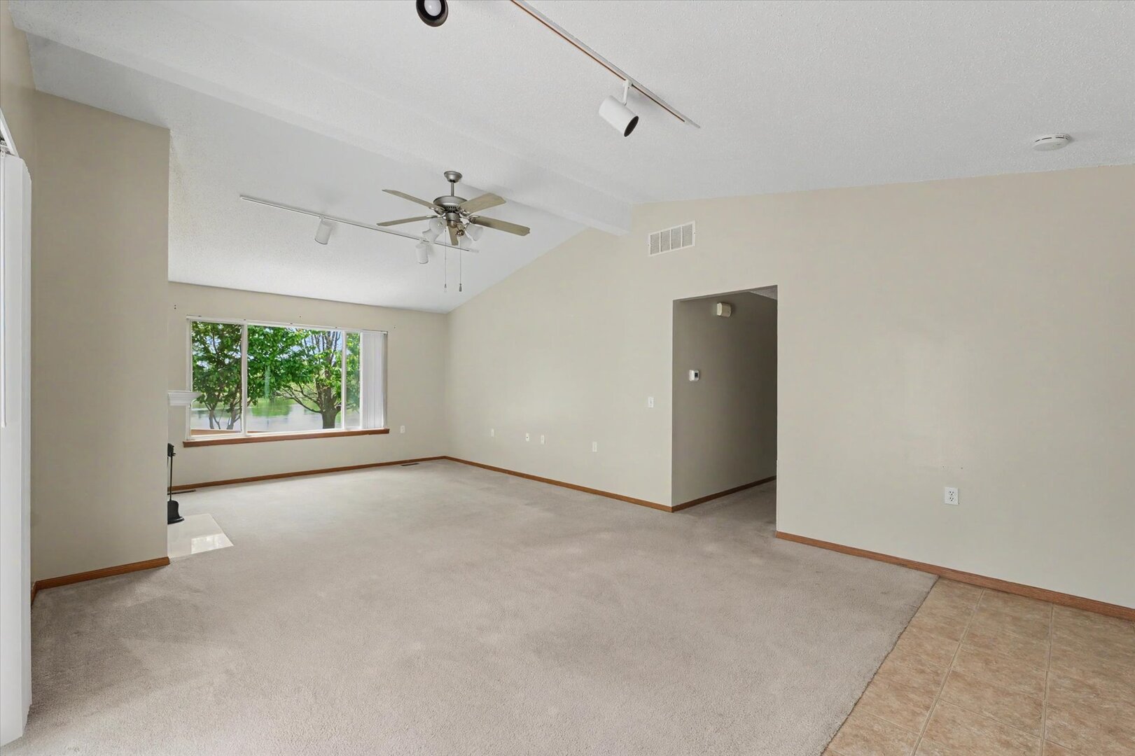 Homes for sale in Champaign, IL | 3403 Timberline Dr, Champaign, IL 61822 | MLS# 12638446