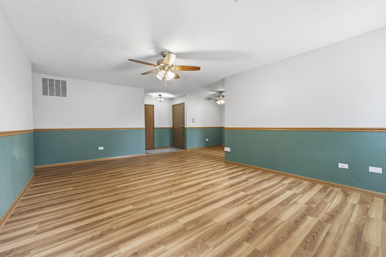 Homes for sale in Wood Dale, IL | 472 Elizabeth Dr #17-A-R, Wood Dale, IL 60191 | MLS# 12638674